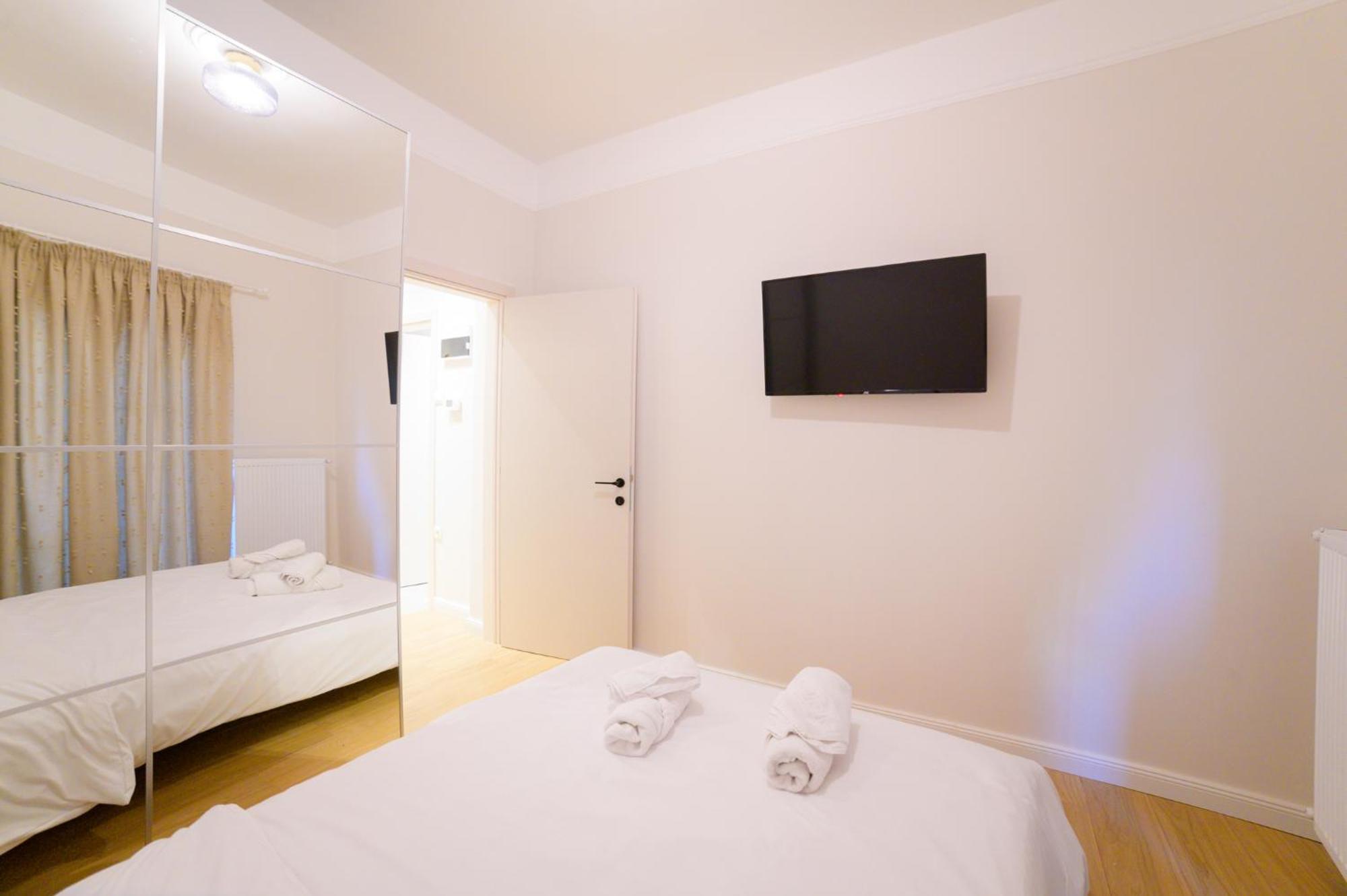 New Modern 2Nd Floor Apartment Солун Екстериор снимка